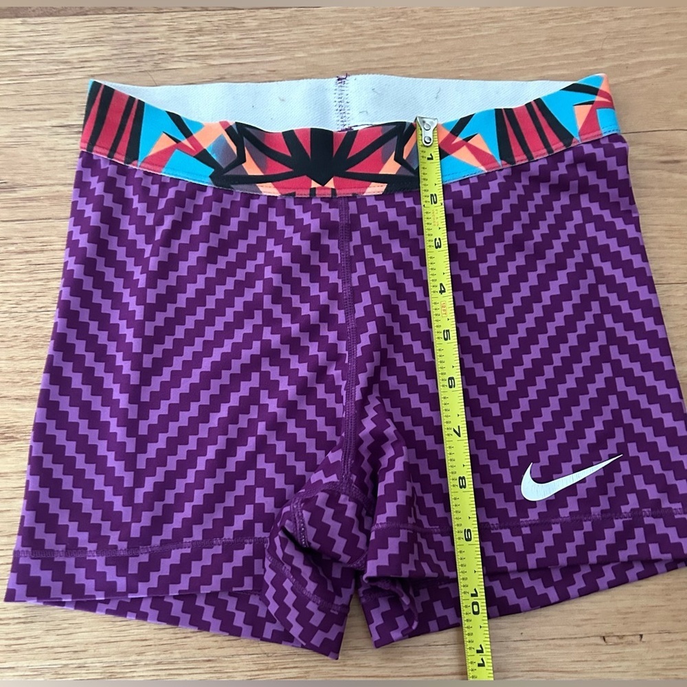 NIKE PRO Women 3.0" COMPRESSION Yoga/Gym Shorts purple  size Small - Picture 5 of 7